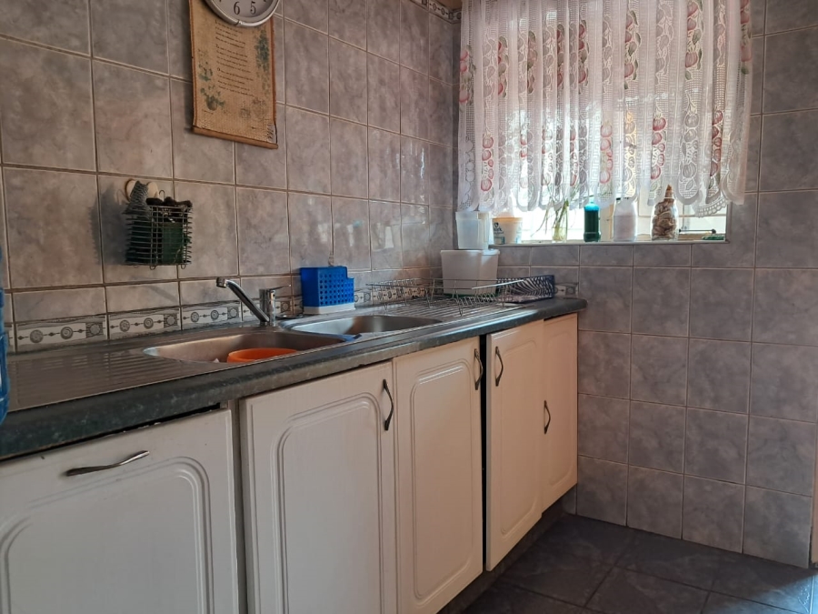 3 Bedroom Property for Sale in Geelhoutpark North West